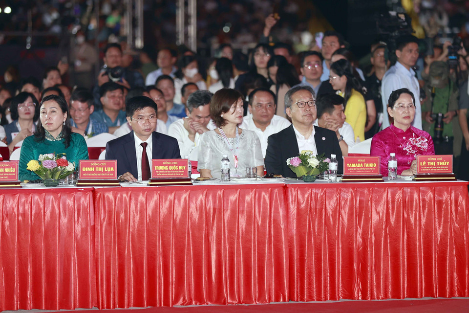 Đại biểu dự lễ khai mạc. (Ảnh: Doãn Tấn/TTXVN)