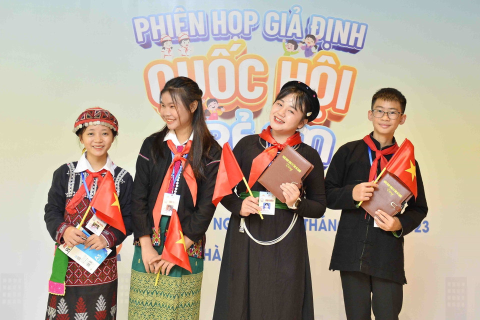 Các đại biểu dự Phiên họp giả định Quốc hội Trẻ em lần thứ nhất năm 2023. (Ảnh: Minh Đức/TTXVN)