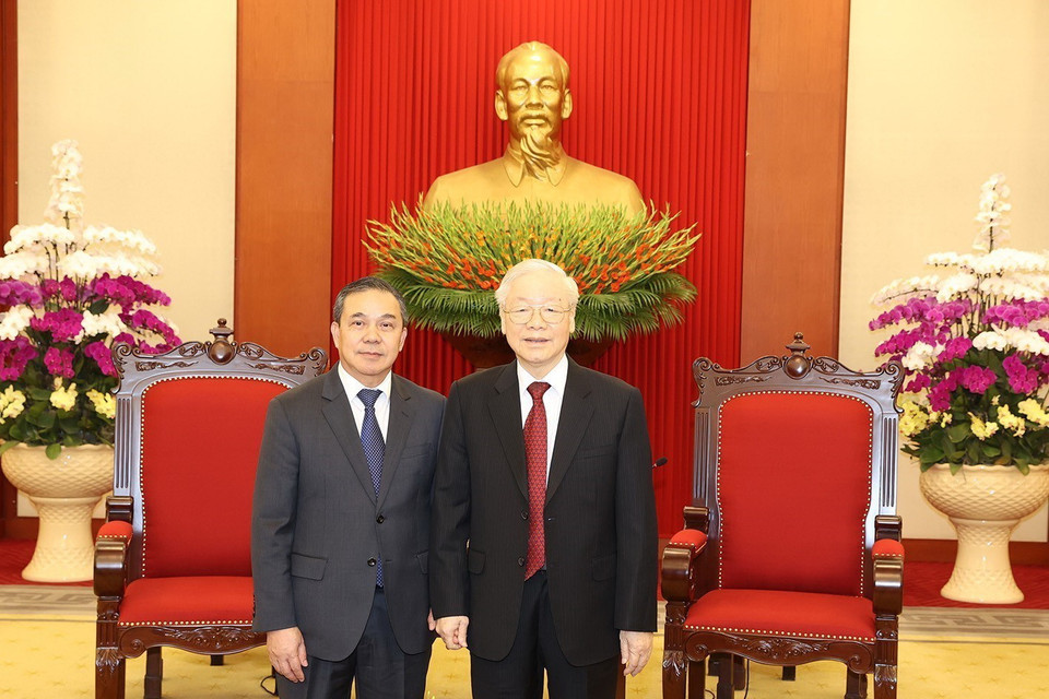 Chiều 20/9, Tổng Bí thư Nguyễn Phú Trọng tiếp Đại sứ Đặc mệnh toàn quyền nước Cộng hòa Dân chủ Nhân dân Lào Sengphet Houngboungnuang. (Ảnh: Trí Dũng/TTXVN)