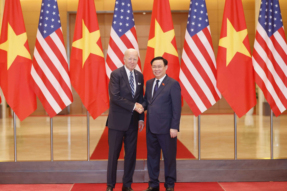 Chủ tịch Quốc hội Vương Đình Huệ hội kiến Tổng thống Hoa Kỳ Joe Biden. (Ảnh: Doãn Tấn/TTXVN)