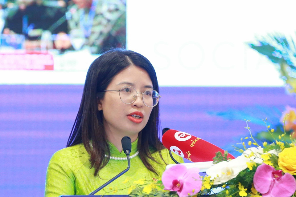 Đại biểu Quốc hội Việt Nam Nguyễn Thị Hà trình bày Báo cáo tóm tắt của Phiên thảo luận. (Ảnh: TTXVN)