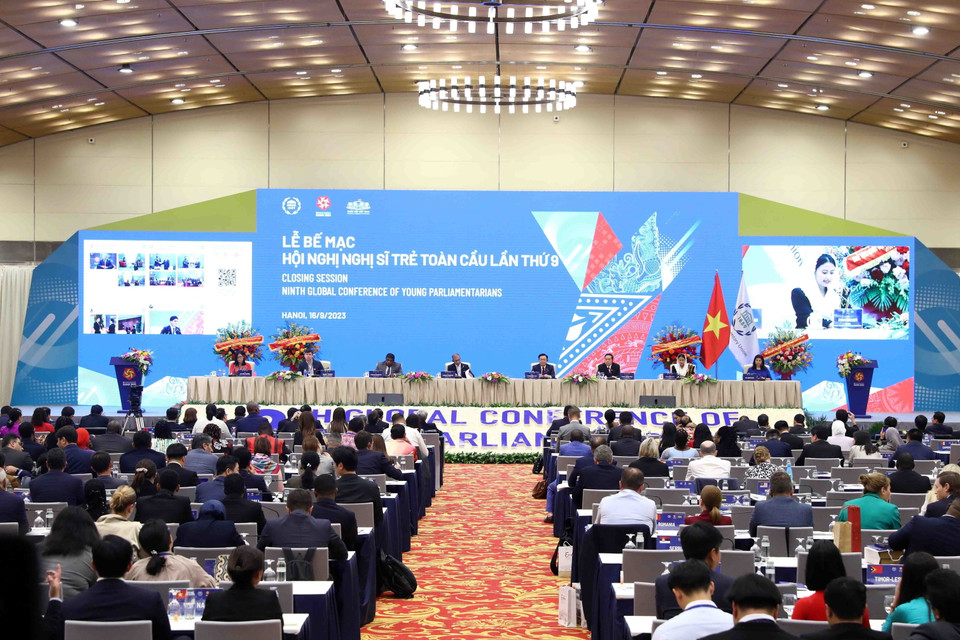 Quang cảnh Phiên Bế mạc Hội nghị Nghị sỹ Trẻ Toàn cầu lần thứ 9. (Ảnh TTXVN)