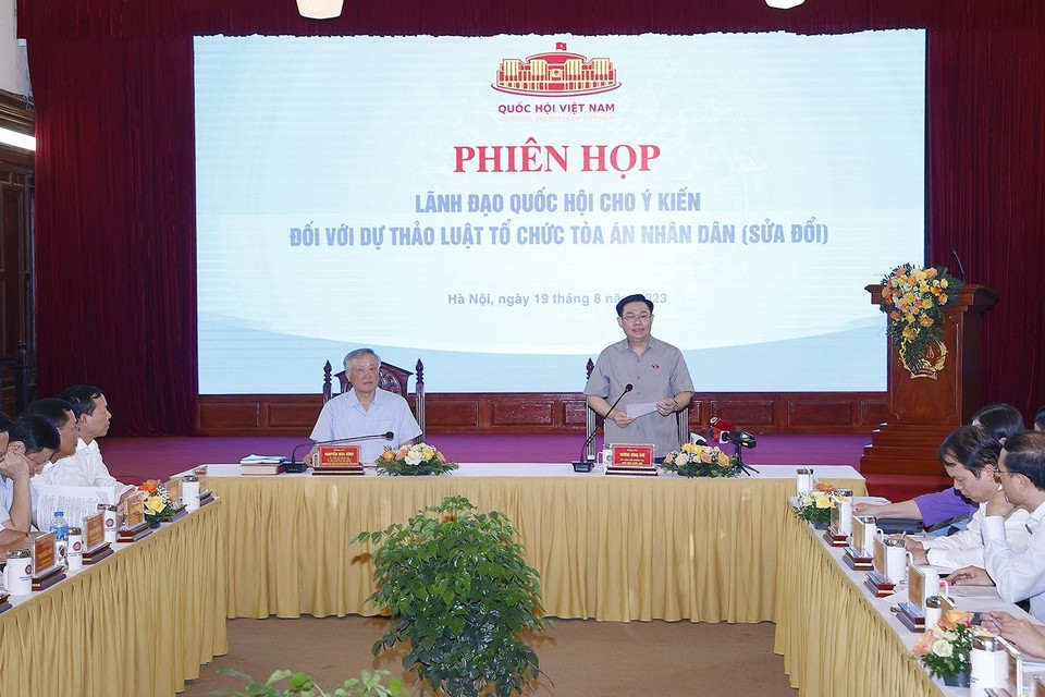 Chủ tịch Quốc hội Vương Đình Huệ phát biểu. (Ảnh: Doãn Tấn/TTXVN)