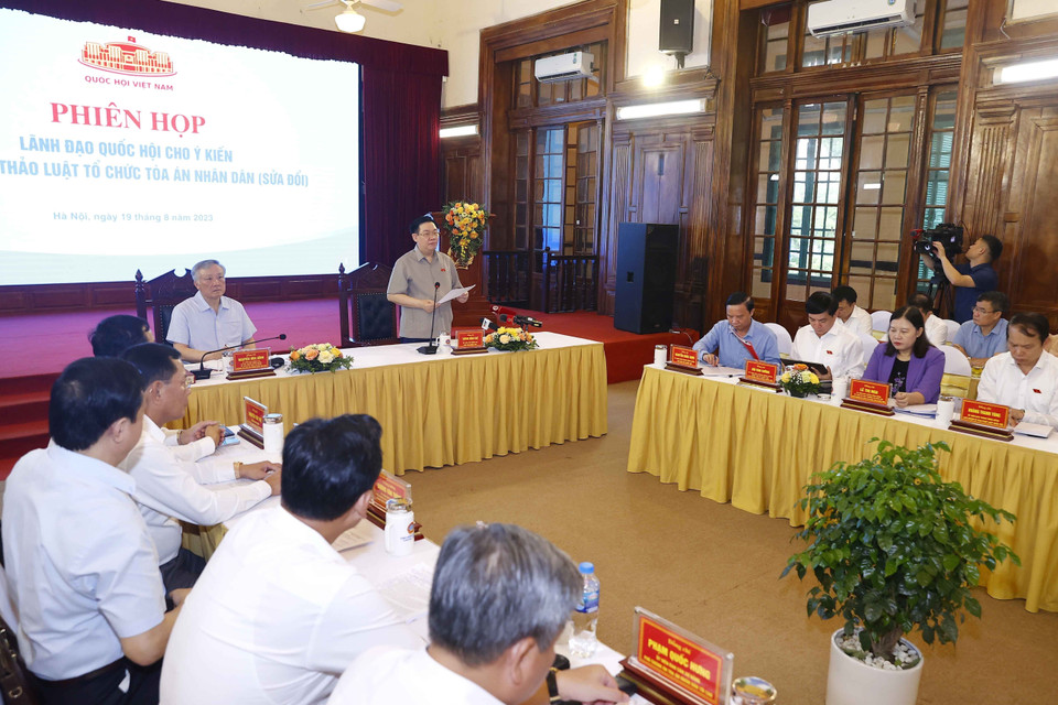 Chủ tịch Quốc hội Vương Đình Huệ phát biểu. (Ảnh: Doãn Tấn/TTXVN)