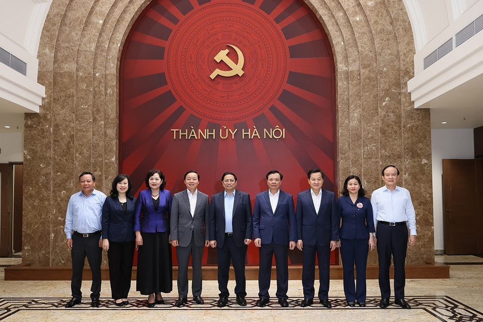 Thủ tướng Phạm Minh Chính với các đại biểu. (Ảnh: Văn Điệp/TTXVN)