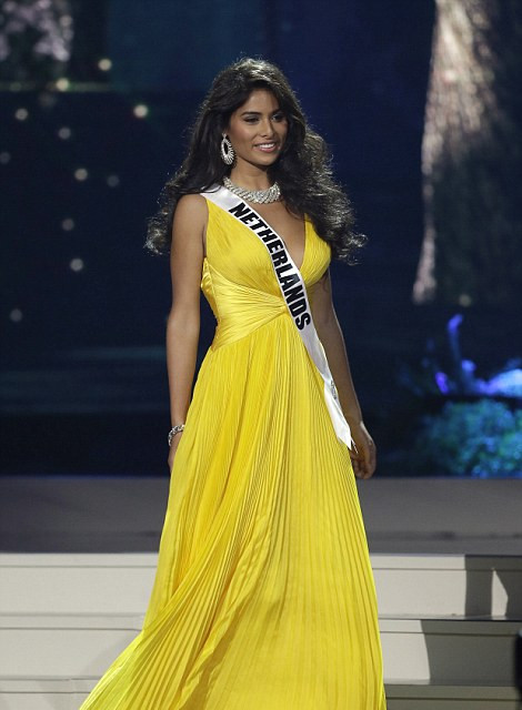 Hoa hậu Yasmin Verheijen của Hà Lan.