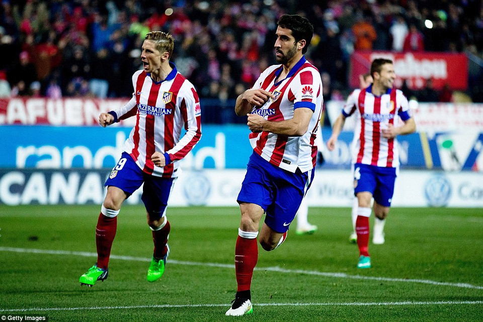 ... mở tỷ số cho Atletico.