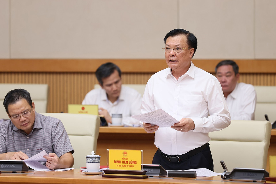 Bí thư Thành uỷ Hà Nội Đinh Tiến Dũng phát biểu. (Ảnh: Dương Giang/TTXVN)