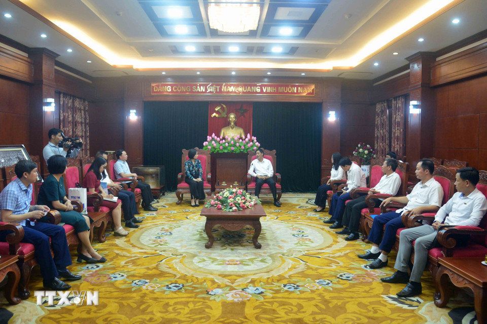 Quang cảnh buổi làm việc. (Ảnh: Quang Quyết/TTXVN)