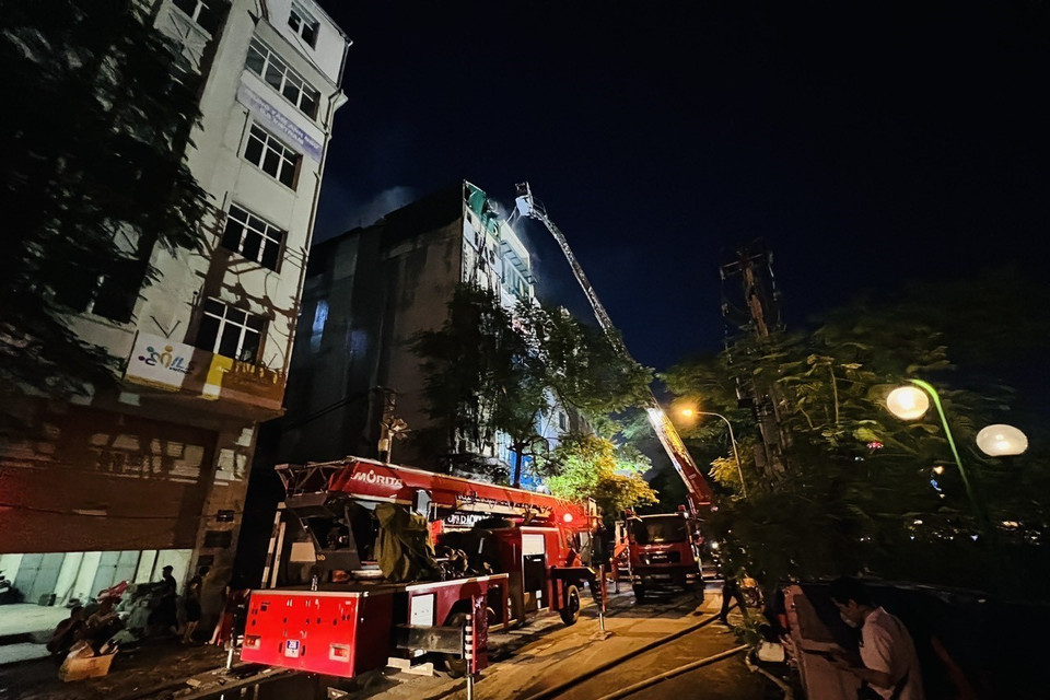 Hiện trường vụ cháy. (Ảnh: Phạm Kiên/TTXVN)