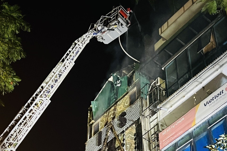 Hiện trường vụ cháy. (Ảnh: Phạm Kiên/TTXVN)