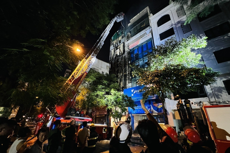 Hiện trường vụ cháy. (Ảnh: Phạm Kiên/TTXVN)