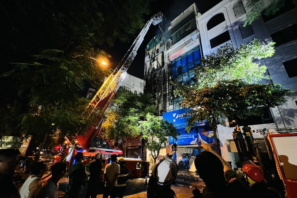 Hiện trường vụ cháy. (Ảnh: Phạm Kiên/TTXVN)