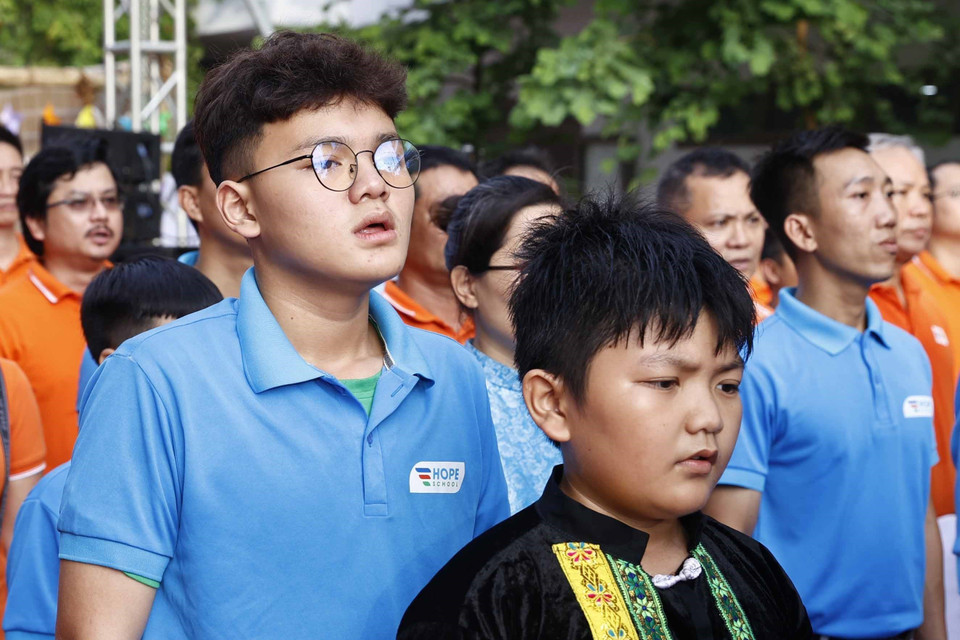 Học sinh trường tiểu học, THCS và THPT Hy Vọng tại Ngày hội tới trường. (Ảnh: Thống Nhất/TTXVN)