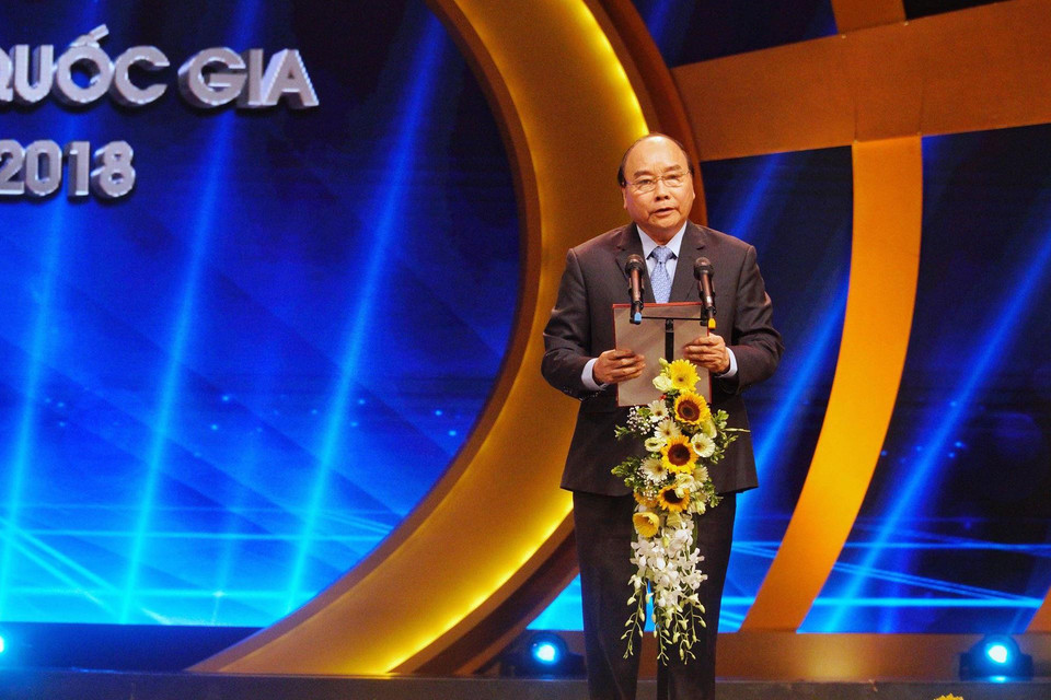 Thủ tướng Nguyễn Xuân Phúc phát biểu tại Lễ trao Giải Báo chí Quốc gia lần thứ 13 - năm 2018. (Ảnh: Minh Hiếu/Vietnam+)