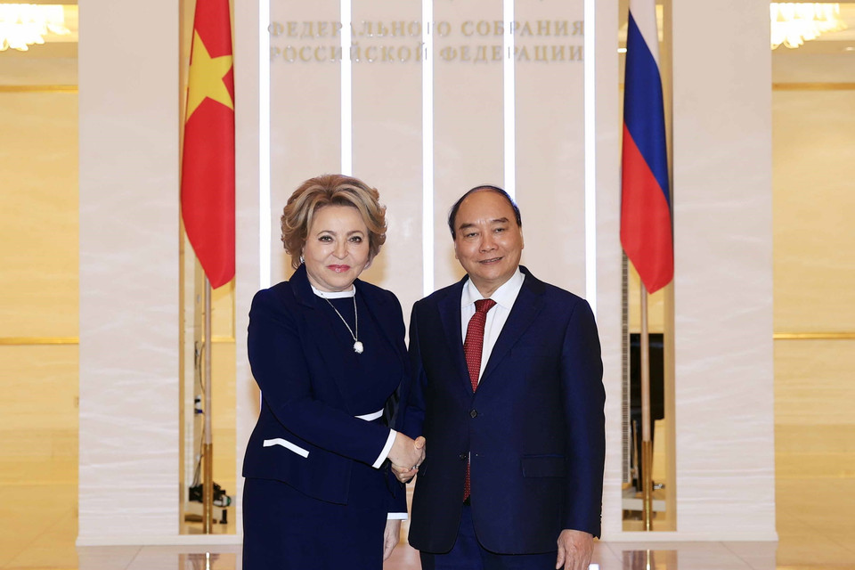Chủ tịch nước Nguyễn Xuân Phúc gặp Chủ tịch Hội đồng Liên bang Nga Valentina Matvienko. (Ảnh: Thống Nhất/TTXVN)
