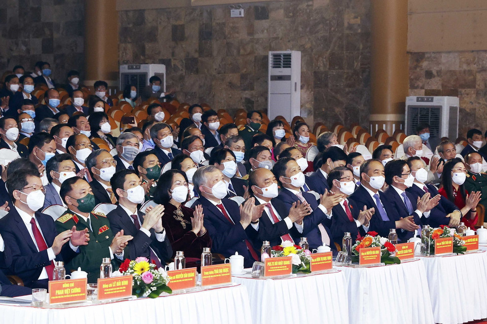 Chủ tịch nước Nguyễn Xuân Phúc và các đại biểu dự buổi lễ. (Ảnh: Thống Nhất/TTXVN)