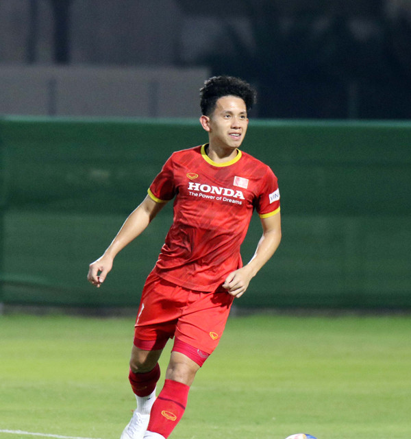 Trong buổi tập này, HLV Park Hang-seo dành khá nhiều thời gian để rèn giũa về kỹ chiến thuật nhằm chuẩn bị cho trận đấu với Trung Quốc tại vòng loại World Cup 2022. (Nguồn: VFF)