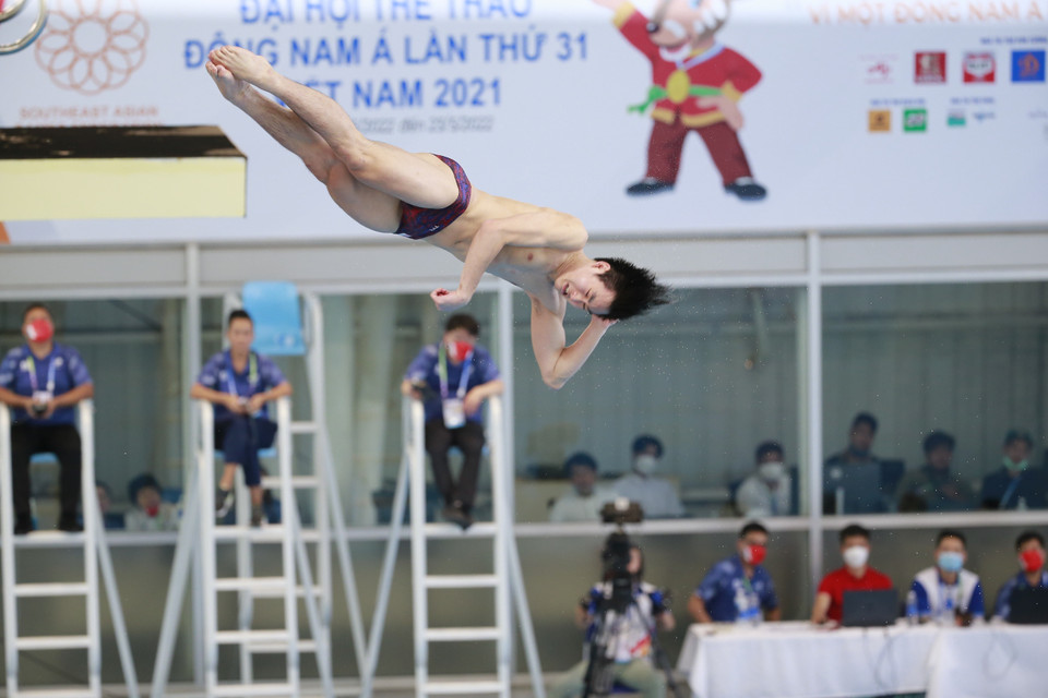 Phần thi đấu của vận động viên Singapore Avvir Tham Pac Lun nội dung Đơn nam cầu mềm 3m. (Ảnh: Trọng Đạt/TTXVN)