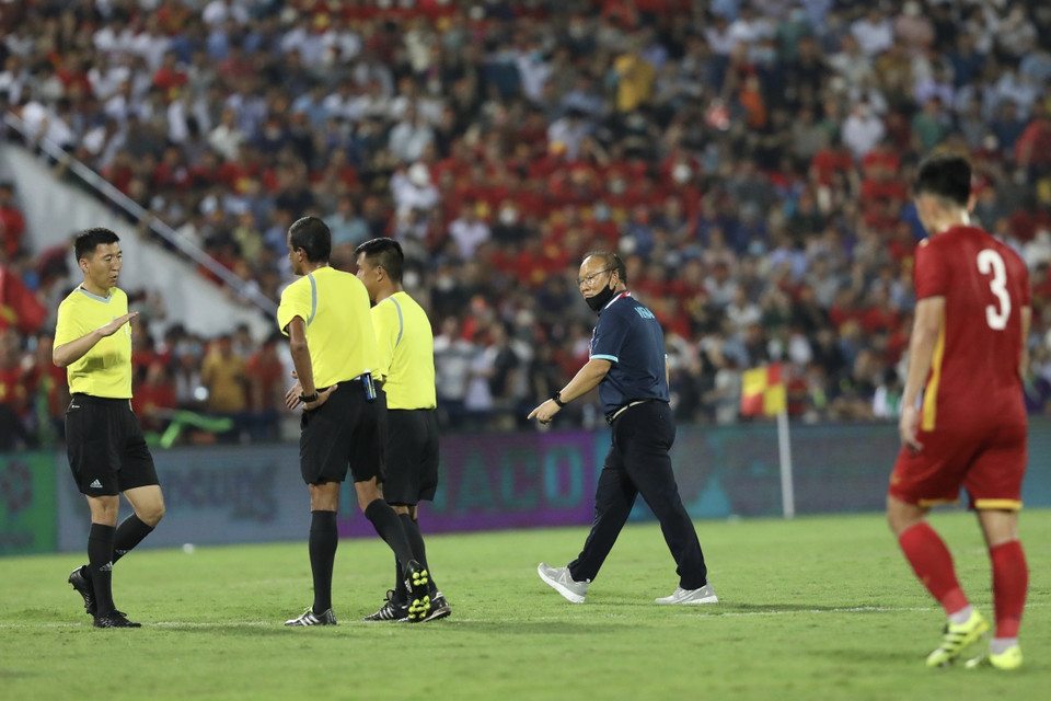 Kết thúc hiệp 1, hai đội hoà nhau 0-0. (Ảnh: Minh Quyết/TTXVN)