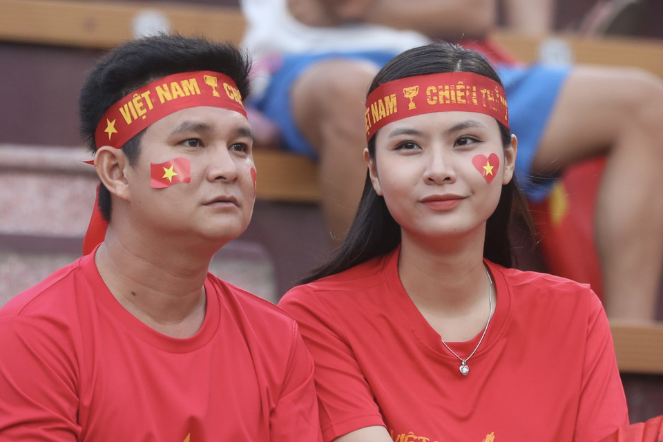 Những hình ảnh trong trận đấu. (Nguồn: TTXVN)