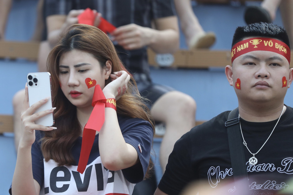 Những hình ảnh trong trận đấu. (Nguồn: TTXVN)