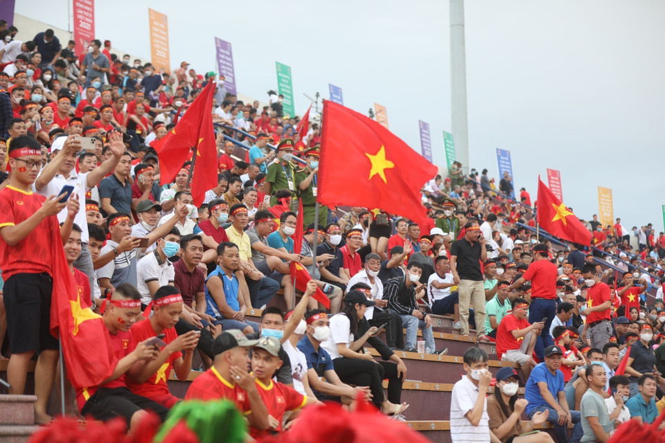 Những hình ảnh trong trận đấu. (Nguồn: TTXVN)