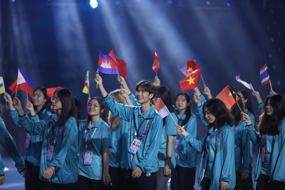 Màn diễu hành của các tình nguyện viên. (Ảnh: TTXVN)