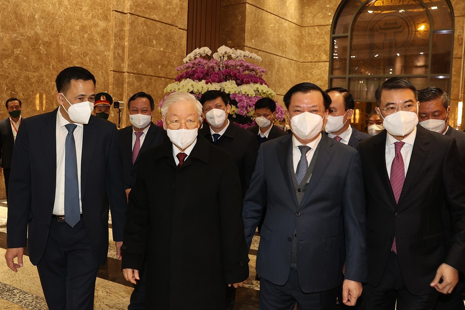 Tổng Bí thư Nguyễn Phú Trọng đến thăm và chúc Tết Đảng bộ, chính quyền và nhân dân Thủ đô Hà Nội. (Ảnh: Trí Dũng/TTXVN)