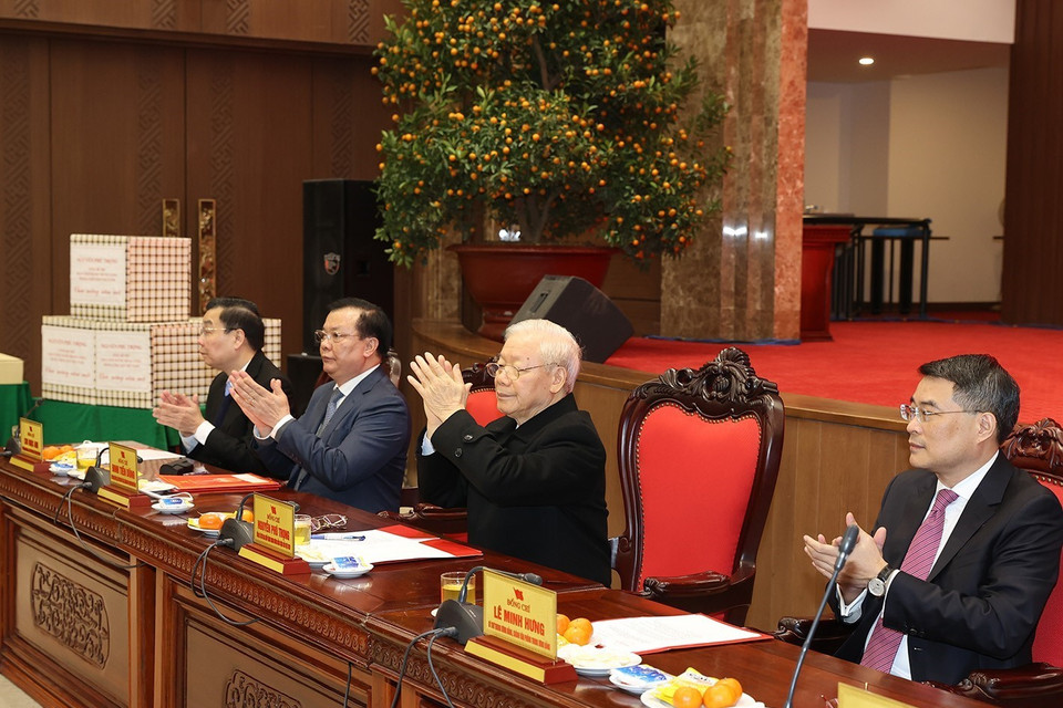 Tổng Bí thư Nguyễn Phú Trọng thăm và chúc Tết Đảng bộ, chính quyền và nhân dân Thủ đô Hà Nội. (Ảnh: Trí Dũng/TTXVN)