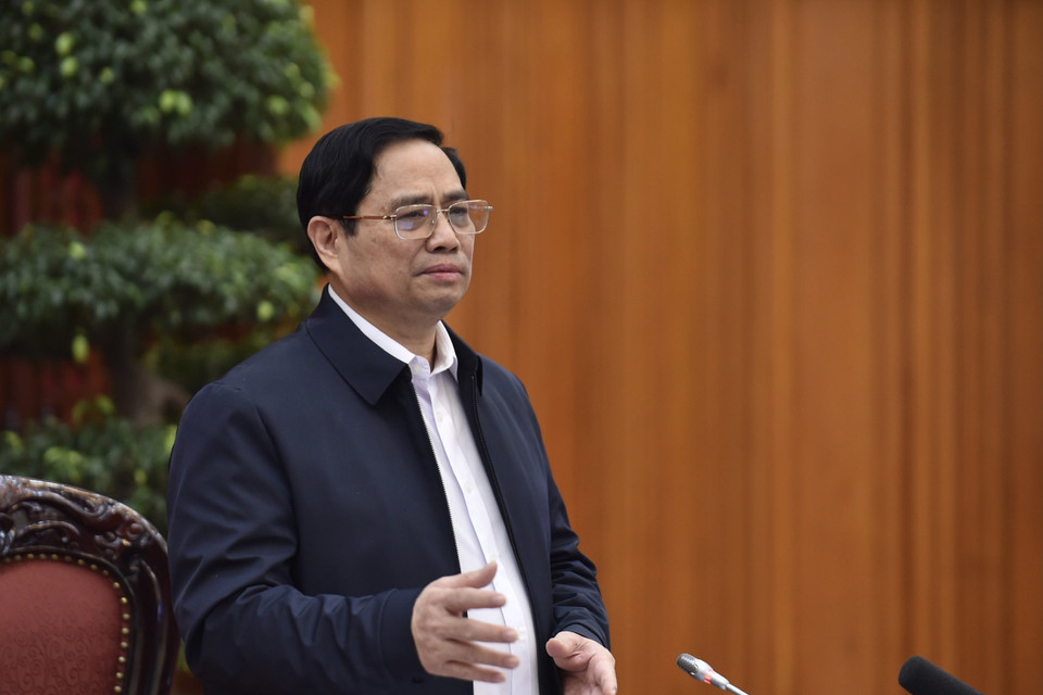 Thủ tướng Phạm Minh Chính chủ trì cuộc họp về thúc đẩy sản xuất vaccine. (Ảnh: Dương Giang/TTXVN)