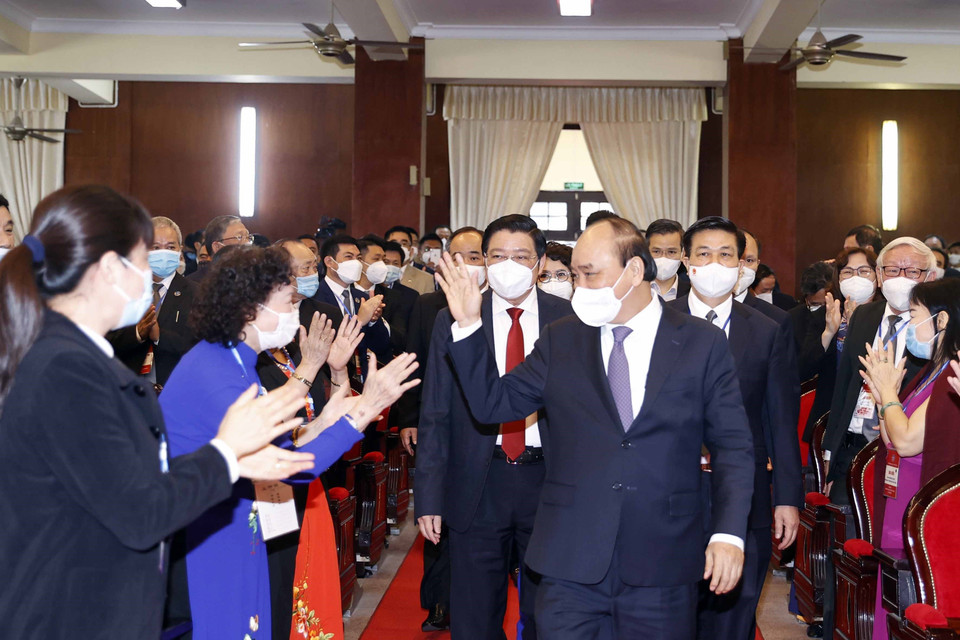 Chủ tịch nước Nguyễn Xuân Phúc đến dự và phát biểu tại Đại hội đại biểu Luật sư toàn quốc lần thứ 3. (Ảnh: Thống Nhất/TTXVN)