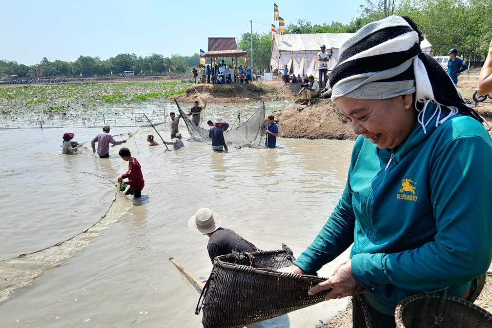 Lễ hội Phá Bàu phản ánh rõ đời sống của cư dân nông nghiệp canh tác lúa nước và nương rẫy của người dân nơi đây. (Ảnh: K GỬIH/TTXVN)