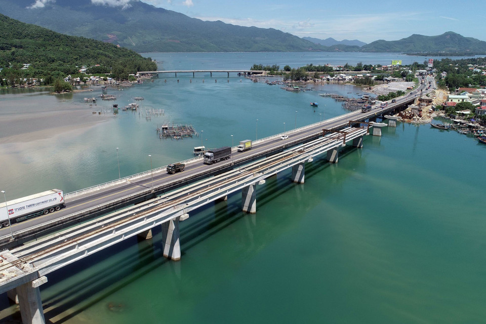 Cầu Hải Vân 2, cây cầu dài nhất trên tuyến thi công hầm đường bộ Hải Vân 2, thuộc địa phận tỉnh Thừa Thiên-Huế và Thành phố Đà Nẵng, dự kiến hoàn thành trong quý 4/2020. (Ảnh: Huy Hùng/TTXVN)