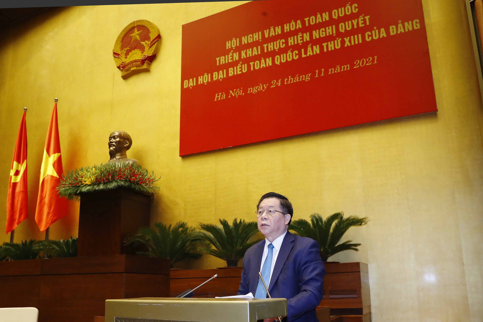 Ông Nguyễn Trọng Nghĩa, Bí thư Trung ương Đảng, Trưởng Ban Tuyên giáo Trung ương trình bày báo cáo tại Hội nghị. (Ảnh: Phương Hoa/TTXVN)