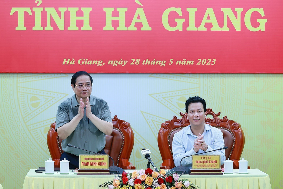 Thủ tướng Phạm Minh Chính chủ trì buổi làm việc. (Ảnh: Dương Giang/TTXVN)