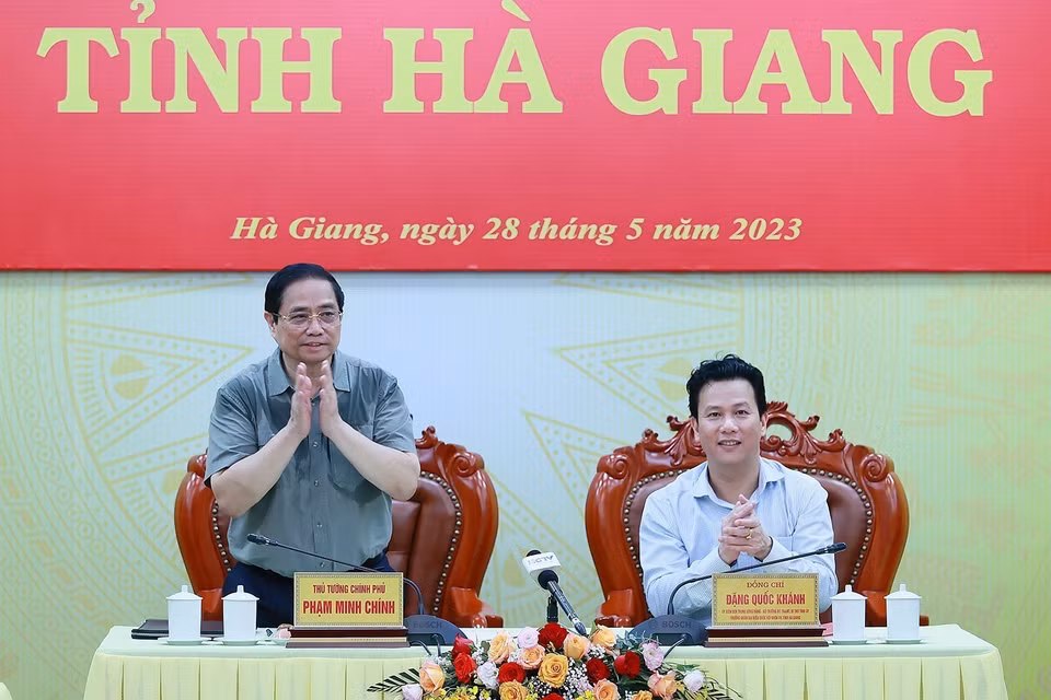 Thủ tướng Phạm Minh Chính chủ trì buổi làm việc. (Ảnh: Dương Giang/TTXVN)