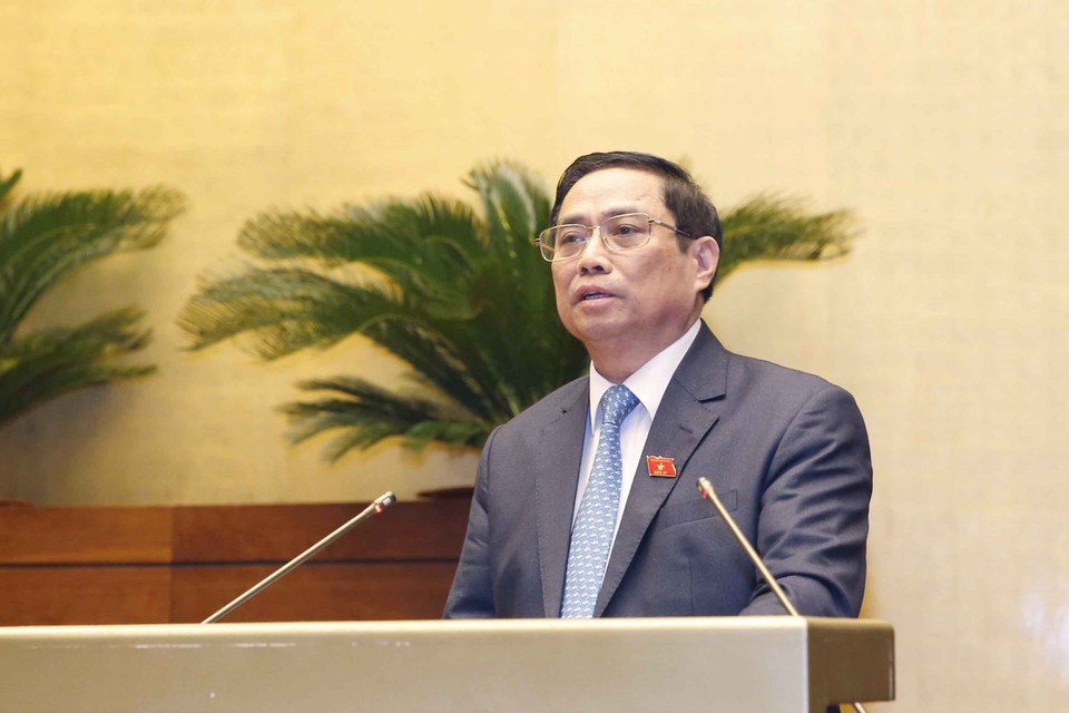 Tiếp tục Kỳ họp thứ hai, Quốc hội khóa XV, sáng 12/11/2021, Thủ tướng Chính phủ Phạm Minh Chính phát biểu làm rõ các vấn đề liên quan đến toàn bộ nội dung của Phiên chất vấn và trực tiếp trả lời chất vấn các vị đại biểu Quốc hội. (Ảnh: Doãn Tấn/TTXVN)