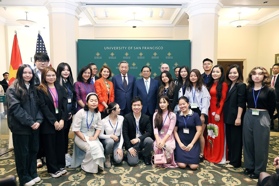 Thủ tướng Phạm Minh Chính với giảng viên và sinh viên Trường Đại học Tổng hợp San Francisco. (Ảnh: Dương Giang/TTXVN)