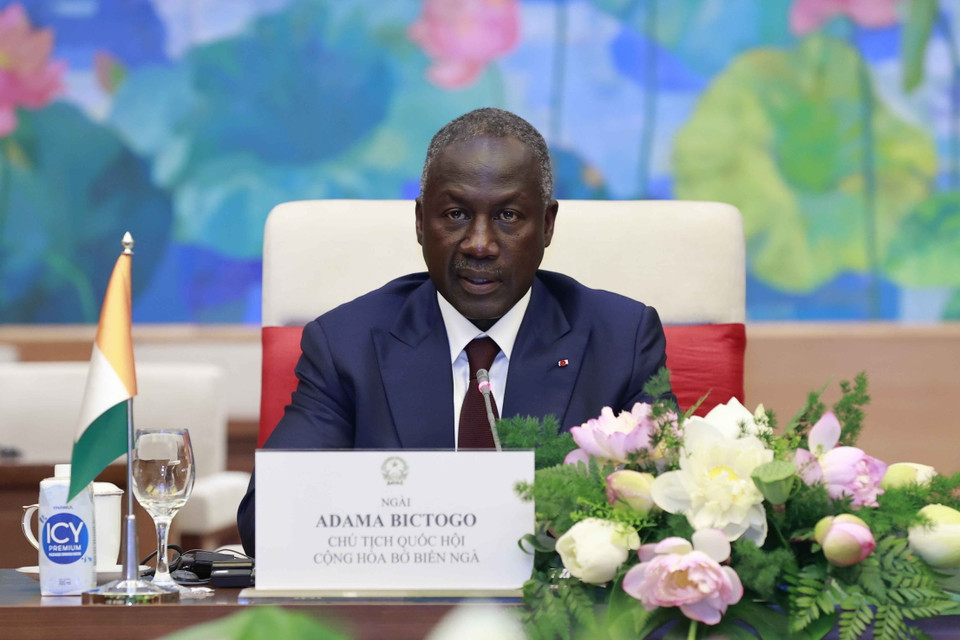 Chủ tịch Quốc hội Bờ Biển Ngà (Côte d'Ivoire) Adama Bictogo phát biểu. (Ảnh: Doãn Tấn/TTXVN)