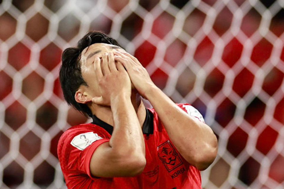 Sau bàn thua thứ 3, các cầu thủ Hàn Quốc liên tục gây sức ép về phía khung thành Ghana nhưng không thành công. (Ảnh: Hải An/Vietnam+)