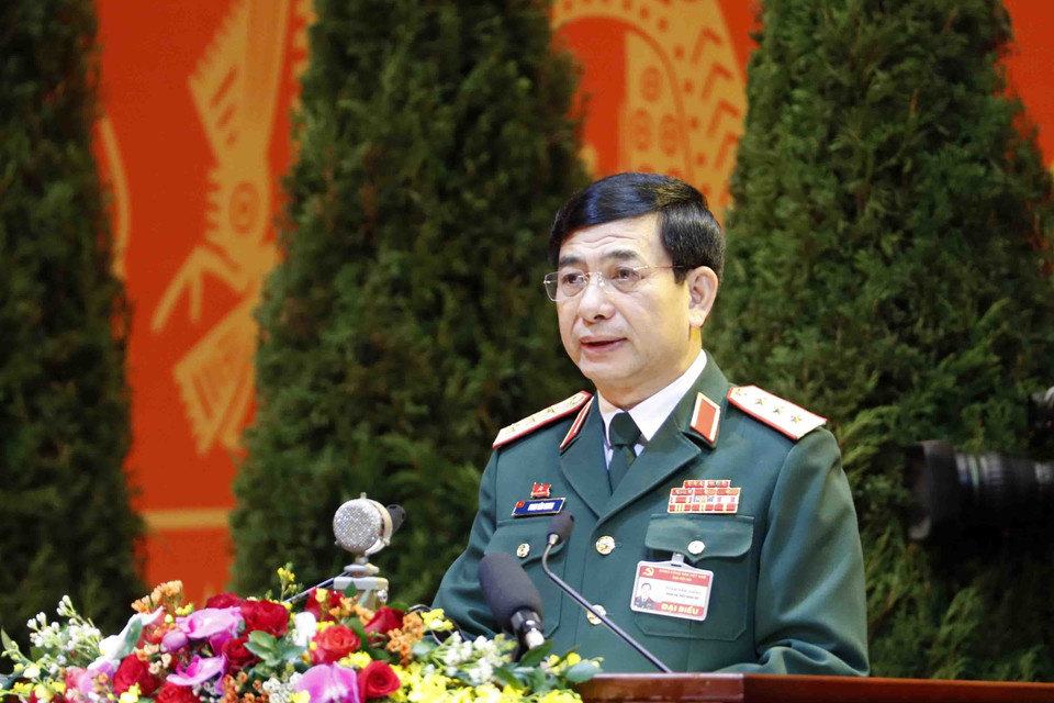 Thượng tướng Phan Văn Giang, Ủy viên Thường vụ Quân ủy Trung ương, Tổng tham mưu trưởng Quân đội nhân dân Việt Nam, Thứ trưởng Bộ Quốc phòng trình bày tham luận. (Nguồn: TTXVN)