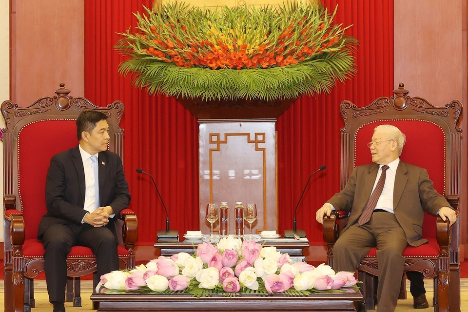 Chủ tịch Quốc hội Singapore Tan Chuan-Jin bày tỏ vui mừng lần đầu tiên sang thăm chính thức, được chứng kiến những thành tựu to lớn trong phát triển kinh tế-xã hội của Việt Nam.(Ảnh: Trí Dũng/TTXVN)