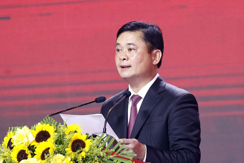 Đồng chí Thái Thanh Quý, Bí thư Tỉnh ủy Nghệ An đọc diễn văn tại Lễ kỷ niệm. (Ảnh: Thống Nhất/TTXVN)