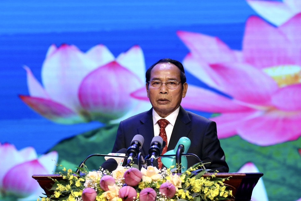 Thường trực Ban Bí thư, Phó Chủ tịch nước Lào Bounthong Chitmany đọc diễn văn tại lễ kỷ niệm. (Ảnh: Lâm Khánh/TTXVN)