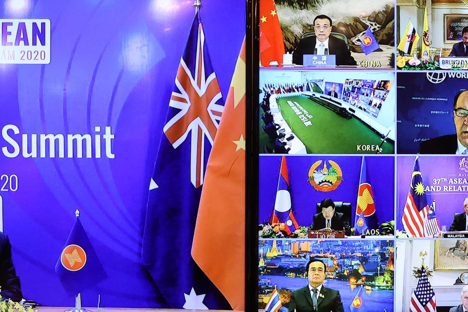 Hội nghị Cấp cao Đông Á lần thứ 15 theo hình thức trực tuyến. (Ảnh: Thống Nhất/TTXVN)