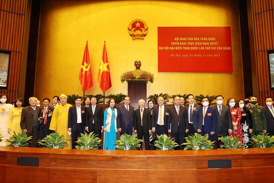 Tổng Bí thư Nguyễn Phú Trọng cùng các vị lãnh đạo, nguyên lãnh đạo Đảng, Nhà nước và các đại biểu dự hội nghị. (Ảnh: Trí Dũng/TTXVN)