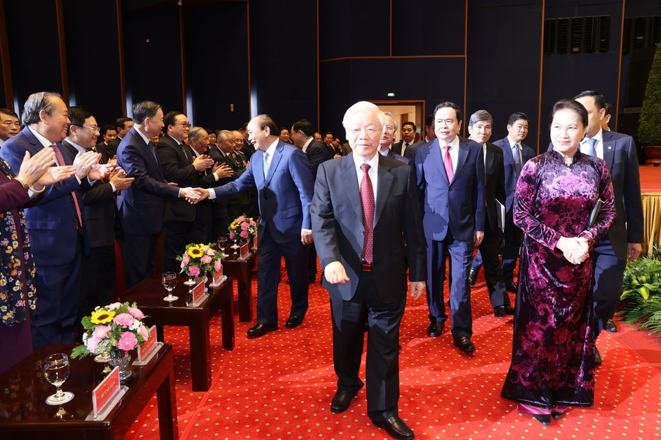 Tổng Bí thư, Chủ tịch nước Nguyễn Phú Trọng cùng các đồng chí lãnh đạo Đảng, Nhà nước tới tham dự buổi lễ. (Ảnh: Trí Dũng/TTXVN)