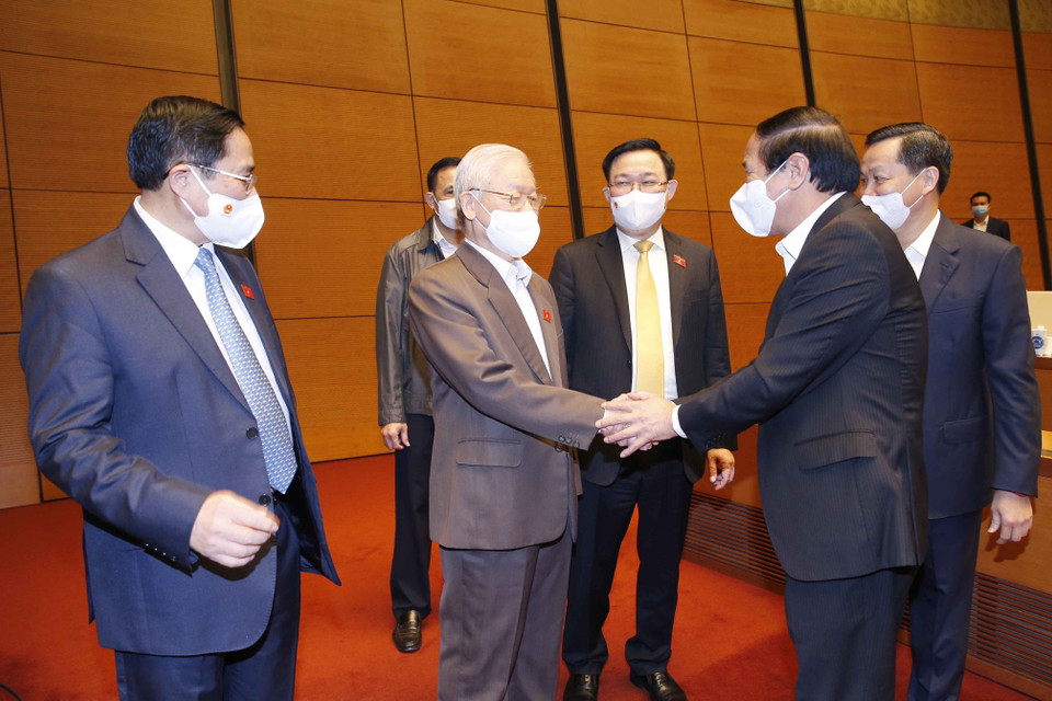 Tổng Bí thư Nguyễn Phú Trọng, Thủ tướng Phạm Minh Chính, Chủ tịch Quốc hội Vương Đình Huệ với các đại biểu dự phiên họp. (Ảnh: Doãn Tấn/TTXVN)