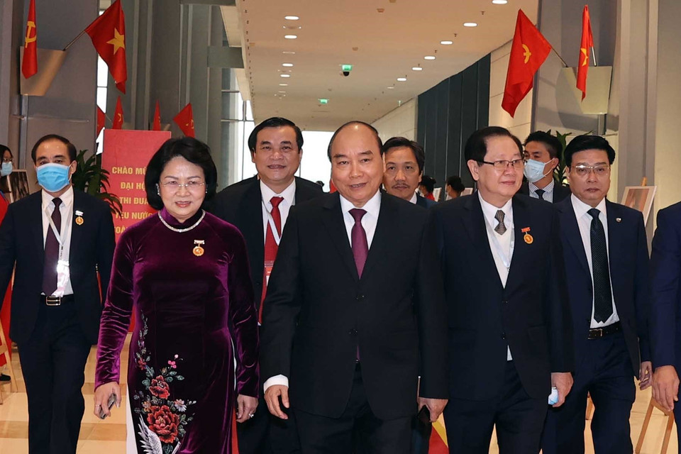 Thủ tướng Nguyễn Xuân Phúc, Chủ tịch Hội đồng Thi đua- Khen thưởng Trung ương và các đại biểu dự Lễ khai mạc. (Ảnh: Thống Nhất/TTXVN)